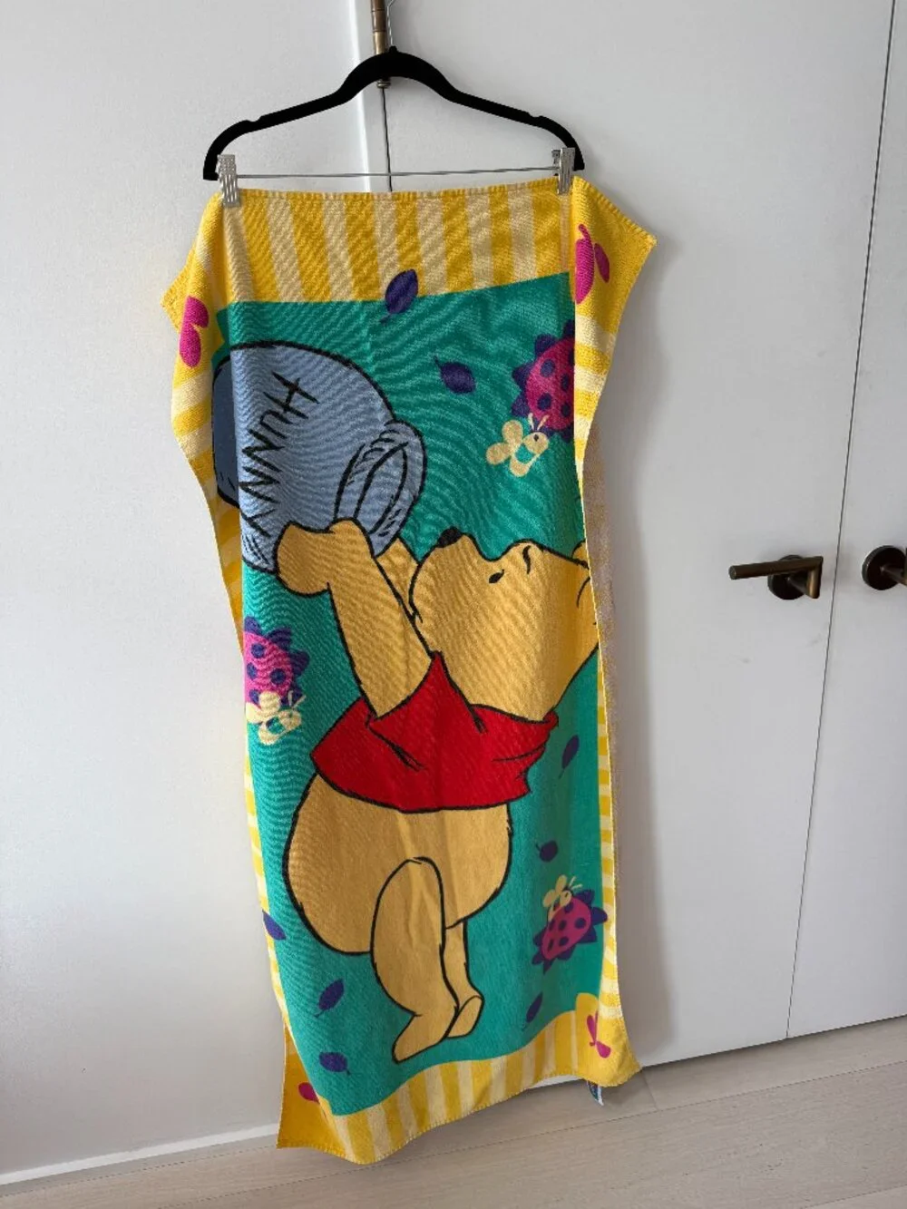 1990s Disney Winnie the Pooh Honey Bath Beach Towel